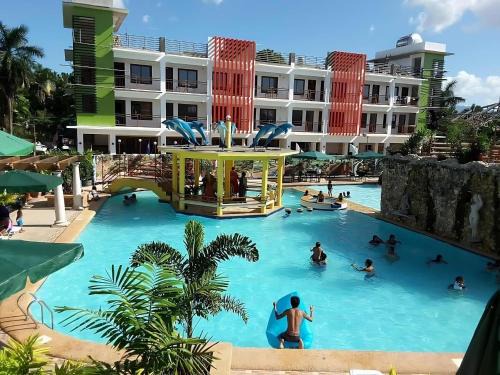 Moalboal Tropics