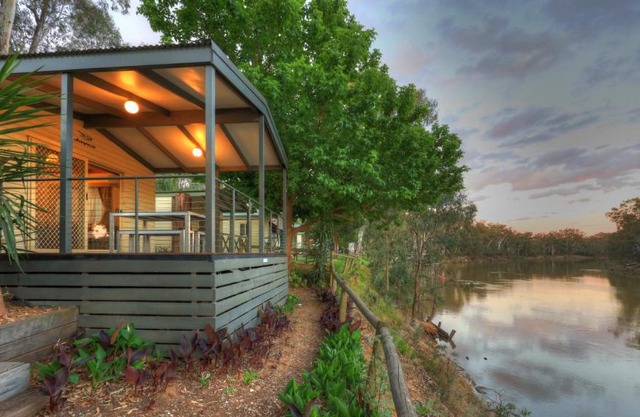 Moama Riverside Holiday Park