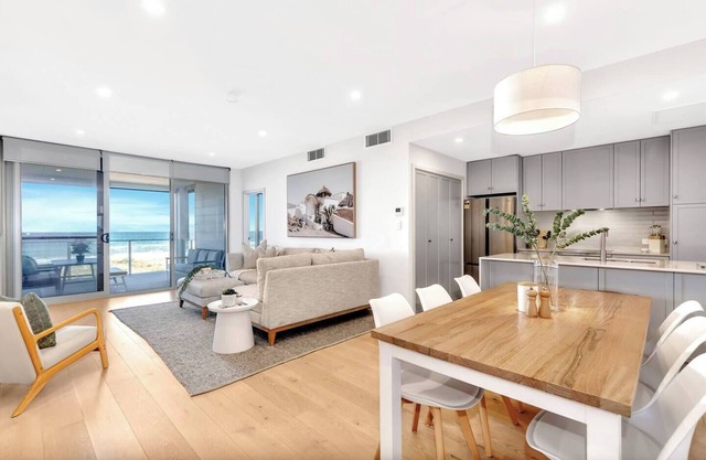 Moana Wave A Marvellous Beachfront Residence