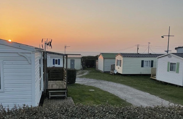 Mobil-Home VUE sur MER