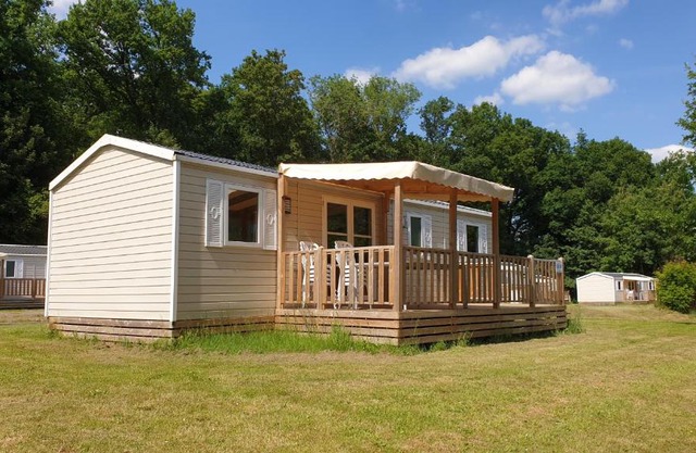 Mobil-Home XXL 4 chambres - Camping La Colline