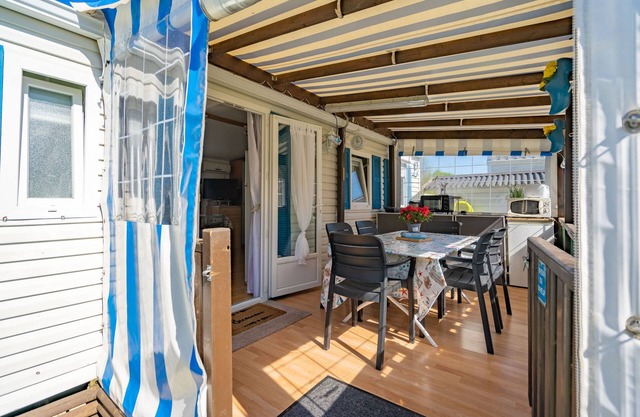 Mobil Home "Royan Camping Royal Océan" con terraza compartida y piscina interior climatizada