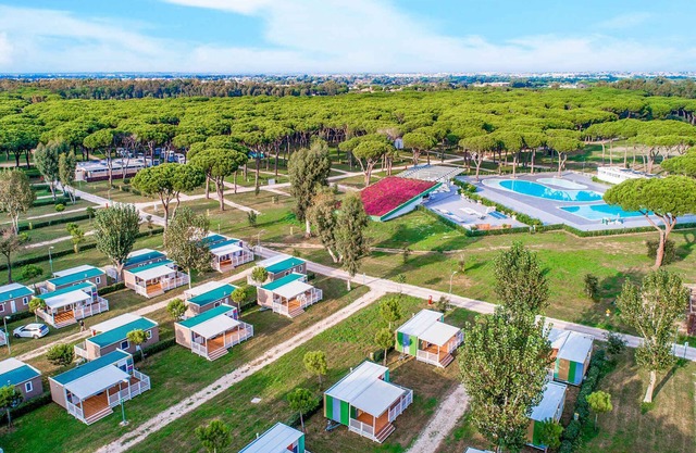Casa vacacional con piscina y restaurante