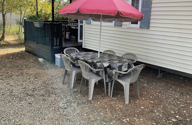 Mobile home 4-6 pl., 2 bedr. overlooking Lake Ste CROIX en Verdon. (Alp haute pro.)