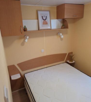 Mobilhome tout confort dans domaine boisé