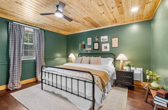 Moccasin Bend Cottage