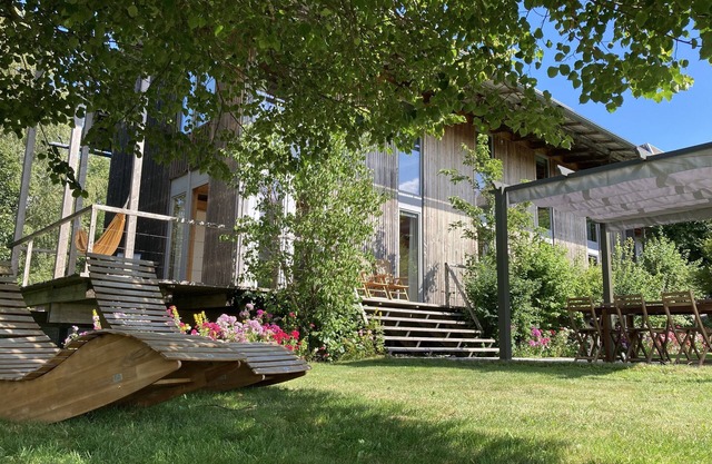 , Casa de vacaciones independiente moderna para las familias con los amigos o abuelos