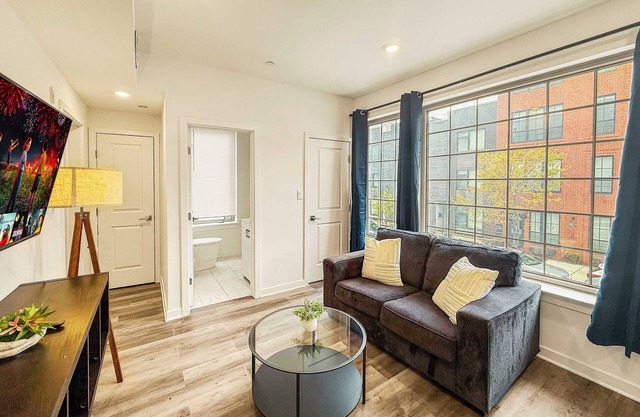 Modern 1 BD | Sleeps 2 | Northern Liberties