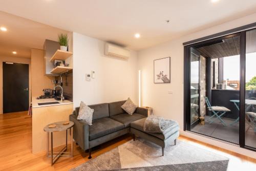 Modern 1 Bedroom Apartment in Brunswick East near CBD