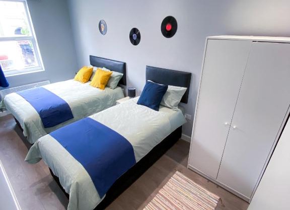 MODERN 1 BEDROOM FLAT IN WOOD GREEN