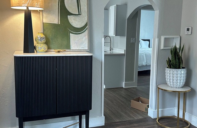 Modern 1-Bedroom Retreat Just Steps from Historic Route 66 with new appliances.