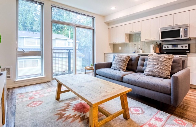 Modern 1 Bedroom on Mercer Island