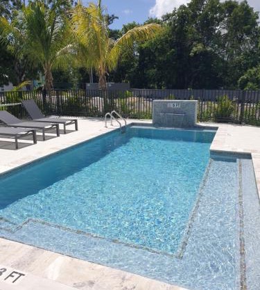 Modern 1 bedroom walking distance to the beach!