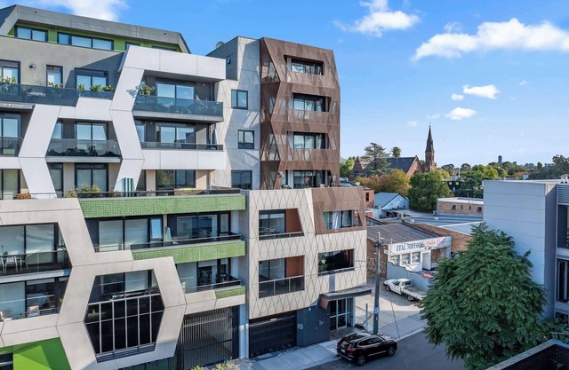Modern 1b Apt Near Swinburne University