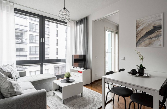 1BR Apt next to Lake Pyhäjärvi