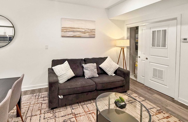 Modern 2 BD | Sleeps 6 | Northern Liberties