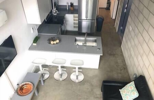 Modern 2 Bdrm w/Parking in the Heart of Hillcrest