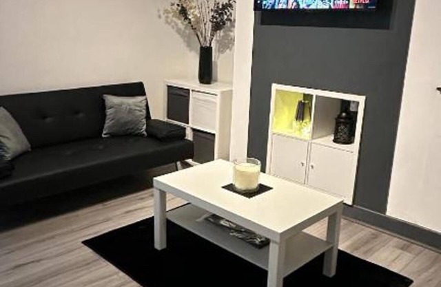 Modern 2 Bed Near Turf Moor Football Stadium