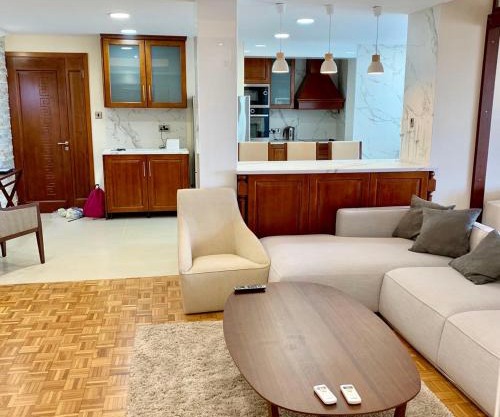 Modern 2 bed room large apartment
