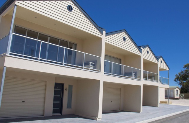 Apartamento moderno de 2 dormitorios con impresionantes vistas al mar