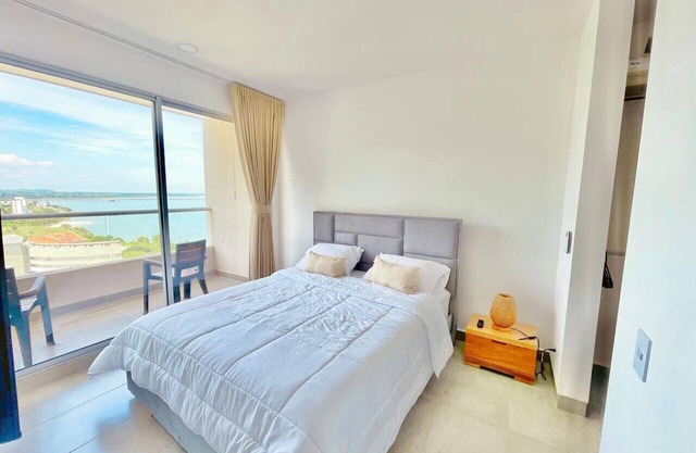 Modern 2 bedroom apartment with ocean view