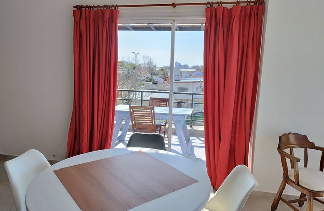 Modern 2-bedroom apartment with WiFi in Miramar