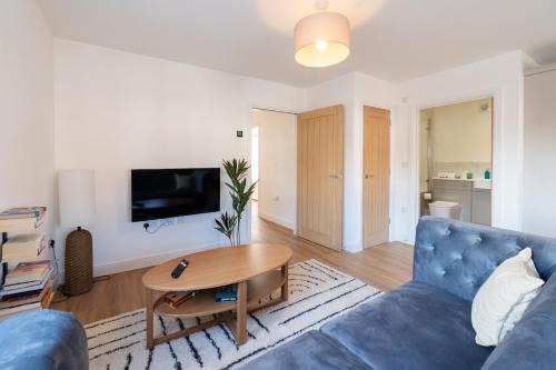 Modern 2-Bedroom Apartment in Prime Location # 1