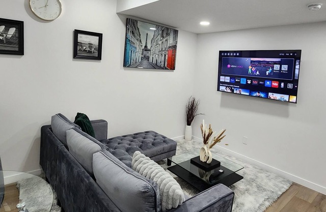Modern 2 Bedroom Basement Suite at West Edmonton