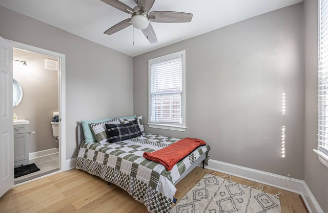 Modern 2-Bedroom Condo in DC fully renovated