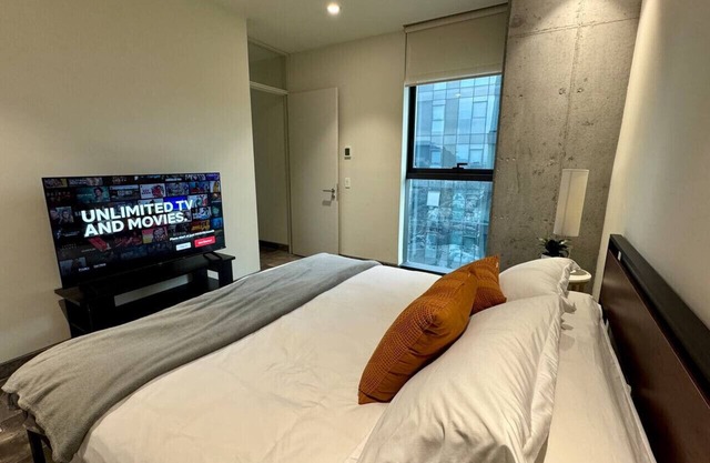 Modern 2BD&2BA I Hospital I Steps to Shops&Dining