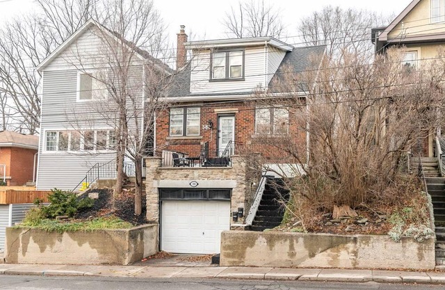 Modern 2BR Home - Central Hamilton!