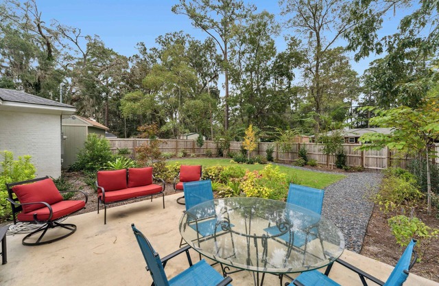 Modern 2BR Home Near Historic Savannah