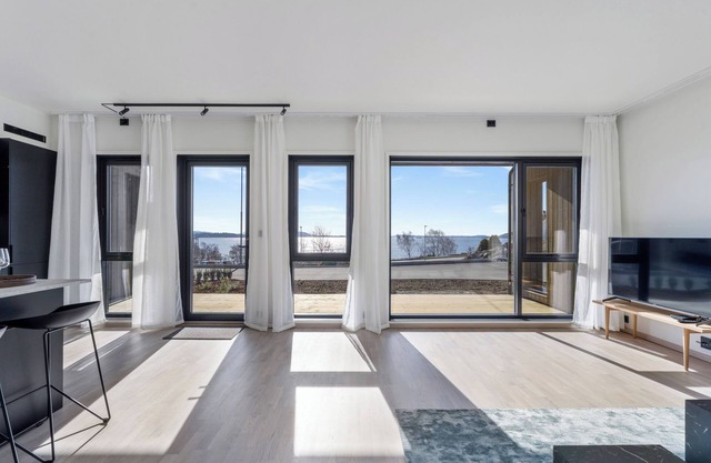 Moderno apartamento 2BR con vistas – 25 min a Stavanger y Preikestolen