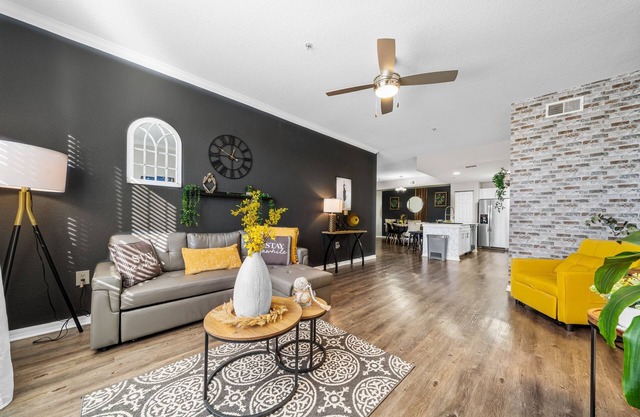 Modern 3-Bed/2-Bath Tampa Apartment: Comfort Meets Convenience for Corporate Travelers