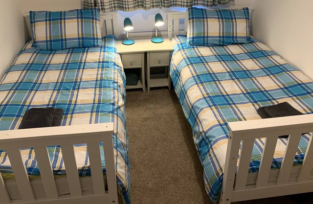Modern 3 bed house, sleep up to 7.