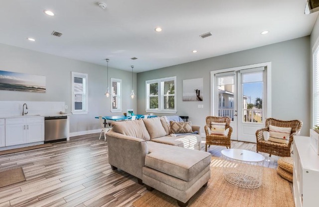 Modern 3 BR Cottage with Community Pool and Directly Across the Street from the Beach!