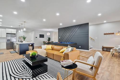 Modern 3-Br Retreat Downtwn Indy