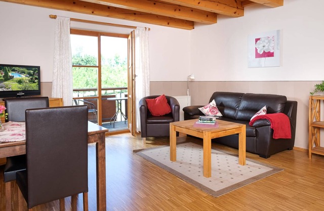 Modern 3 room country house apartment