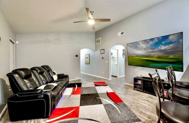 Modern 3Br Home away from home