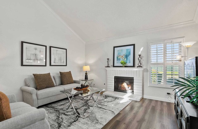 Modern 3BR Home in Irvine, Patio, Spacious Layout, Close to Beaches #18