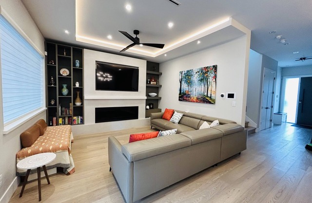 Modern 4 bedroom home in New Westminster