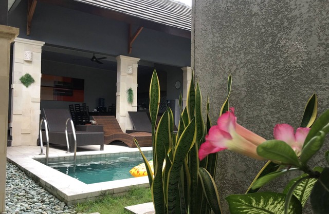 Villa moderna de 4 dormitorios y 4 baños con piscina