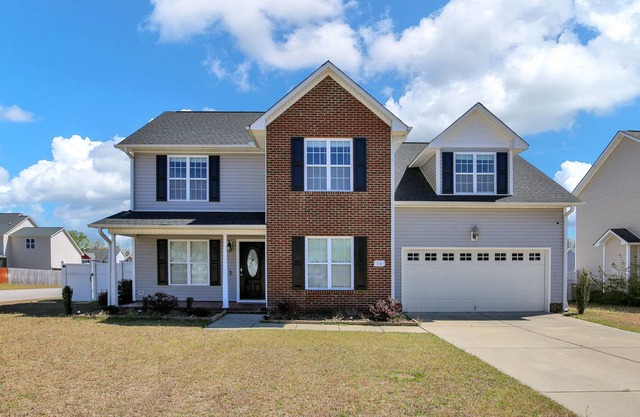 Modern 4 Bedroom family Home