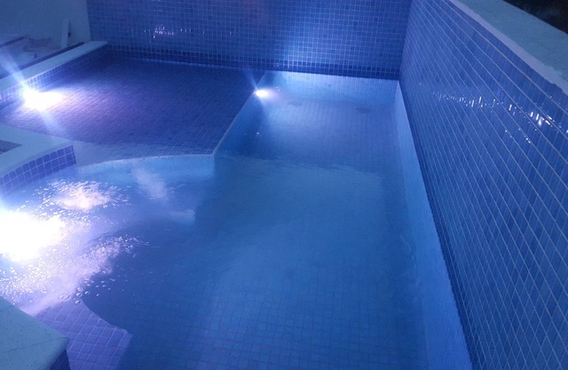 MODERNO, 4 SUITES C / AIR COND SPLIT, WI-FI, SKY, SOLARIUM PARA PISCINA. Al lado de la playa