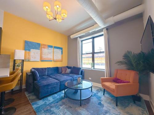 Modern 420 friendly 3BR Apartment in State Street Near McCormick Place, Chinatown and Soldier Field