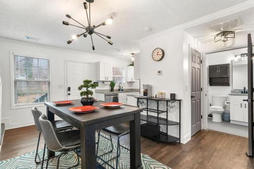 Modern 4BD,2BA Townhome near Stadiums in Metro-ATL