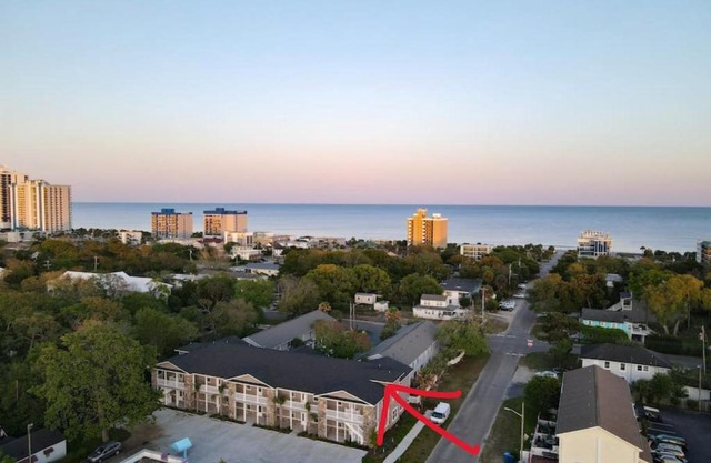 Modern 4BR Central Near Beach And Pier King Beds D