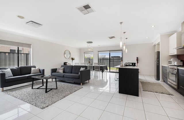 Modern 4BR house perfect for family getaway