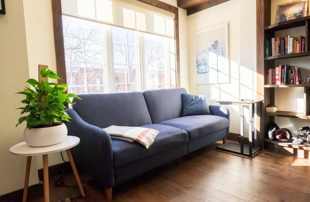 Modern 4BR Toronto Home | Record Player, Offices