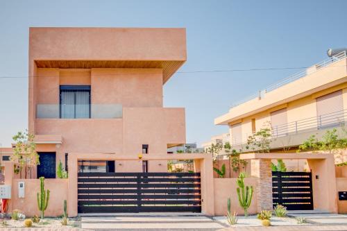 Modern 4BR Villa - Private Pool - Argan Golf
